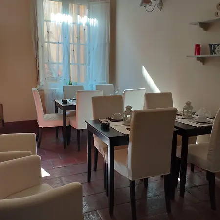 Charm Couette-café Lucques