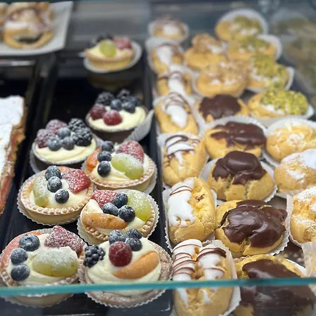 Bed and Breakfast Charm Λούκα