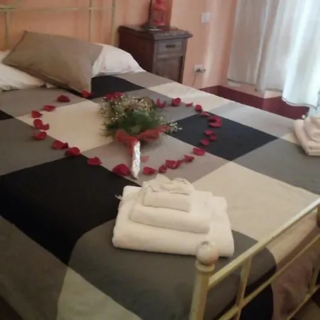 Charm Bed & Breakfast 3*