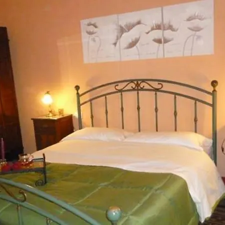 Bed & Breakfast Charm Lucca