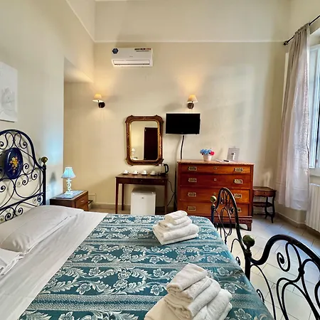 Charm Bed and breakfast 3*